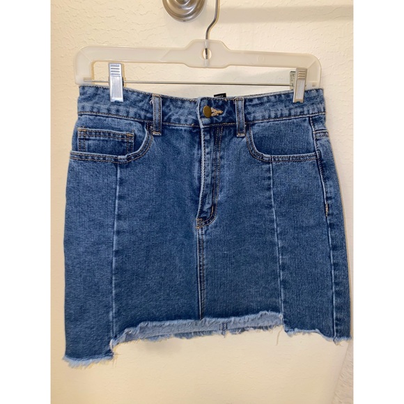 Denim skirt (frayed) - Picture 1 of 6